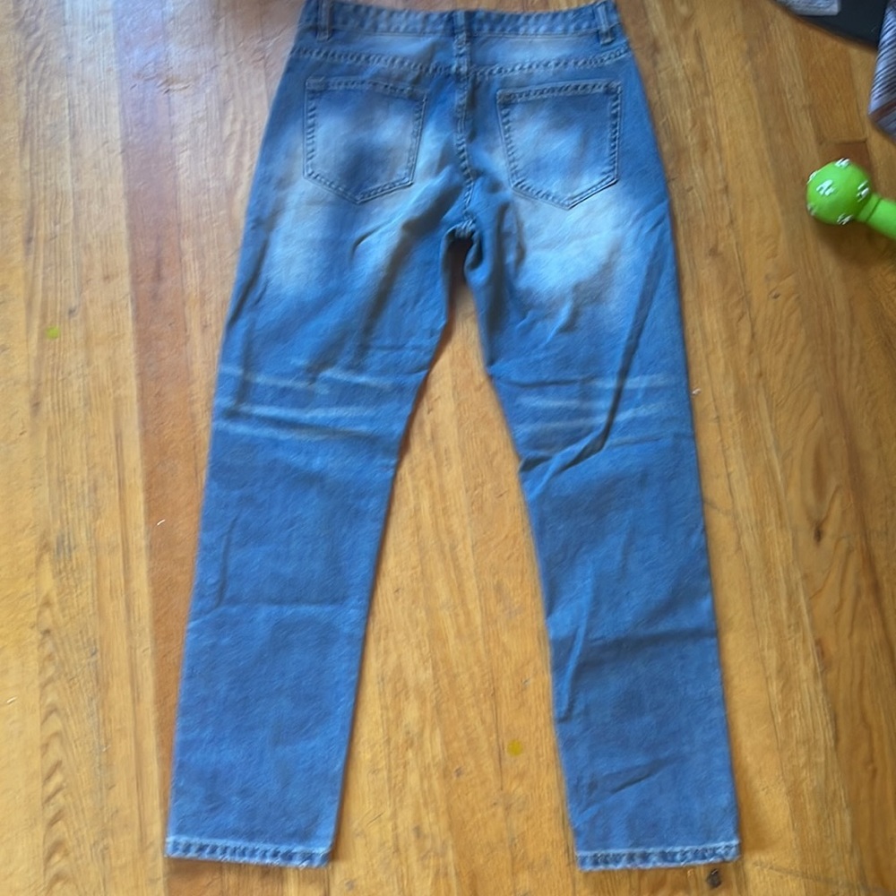 Jeans - Picture 2 of 3
